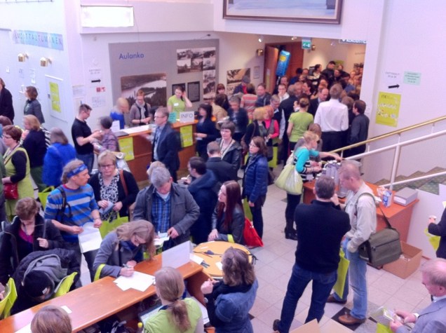 Kun 1600 opetusalan ammttilaista kokoontuu Aulangolle, niin sanan "pedagogia" kuulee aika monta kertaa. Eräs luokanopettaja sanoi, että hän ei ole viimeisen vuoden aikana keskustellut opettamiseennliittyvistä asioista niin paljon, kuin nyt. Koulussa ei ole ehtinyt.